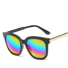 Load image into Gallery viewer, Hot Sunglasses